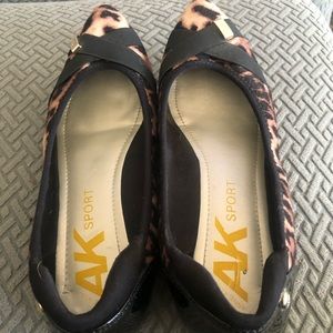 Leopard flats